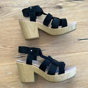 Dr. Scholls platform sandals